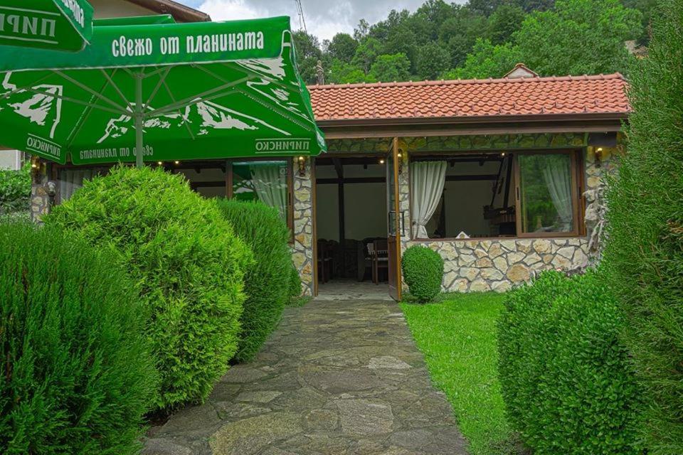 Стар Мерак Hotel Ribaritsa Buitenkant foto
